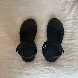TEVA Midform Universal Sandals